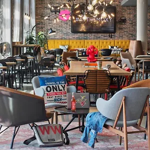 Moxy Frankfurt Airport Hotel Kelsterbach